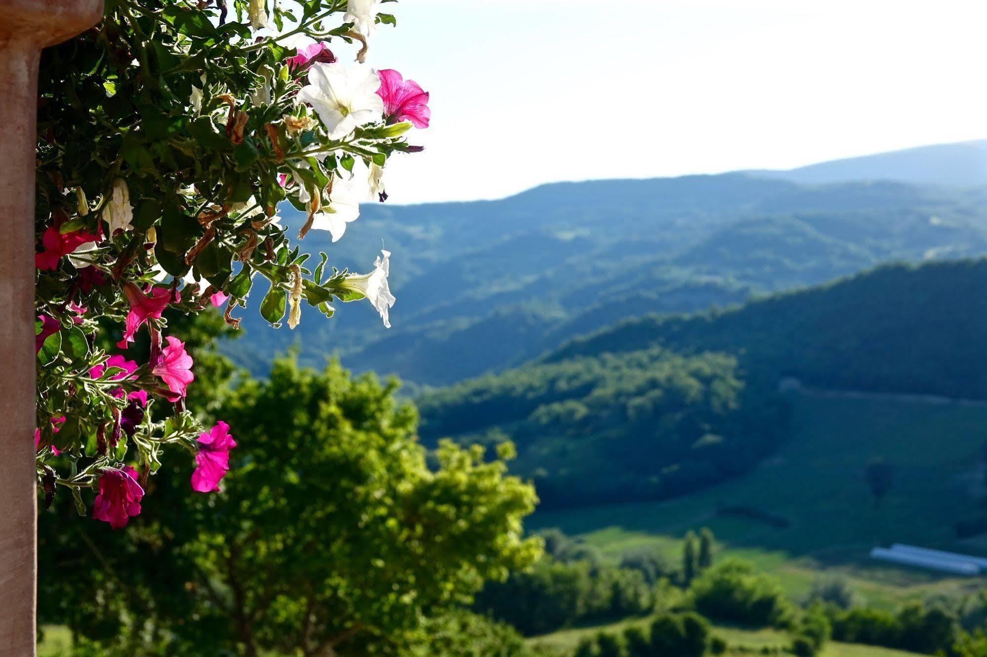 Borgo Di Gallano Valtopina Exterior foto